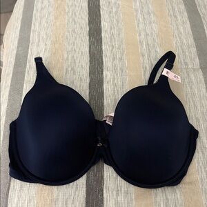 Victoria's Secret Body by Victoria Perfect Coverage Bra 40D - NWT
